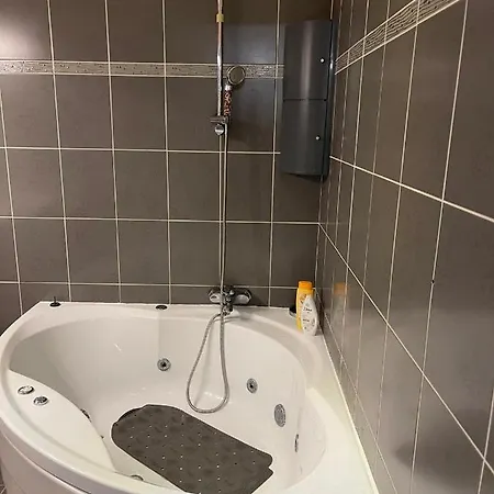 Superbe Appart 2 Pieces 8 Min A Pied De La Mer Apartment *
